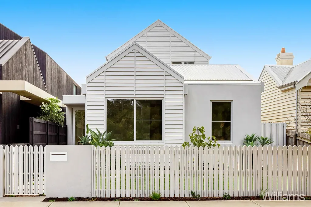 Williamstown 5 Bedroom Designer Living