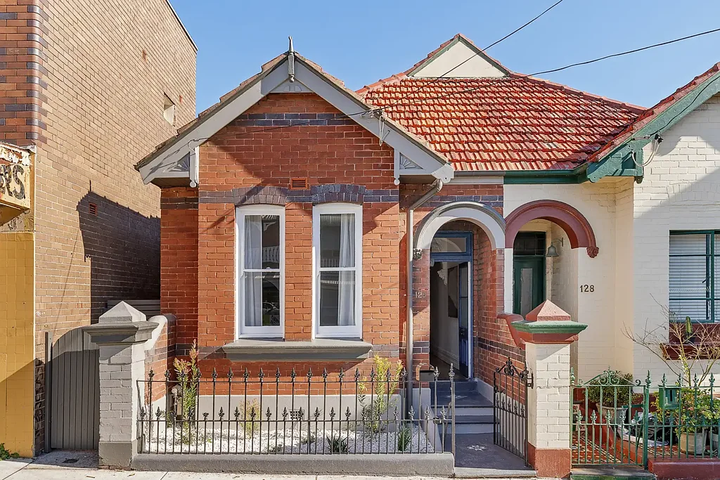 Leichhardt 3房 有特色的半独立式住宅，室内设计精美翻新 Character semi with beautifully updated interiors