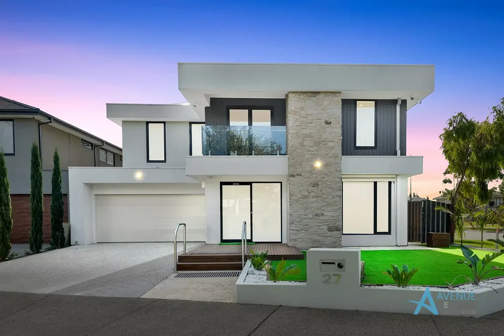Aintree 6Zimmer Grand 62-Square Family Masterpiece on 615m² in Prestigious Aintree!
