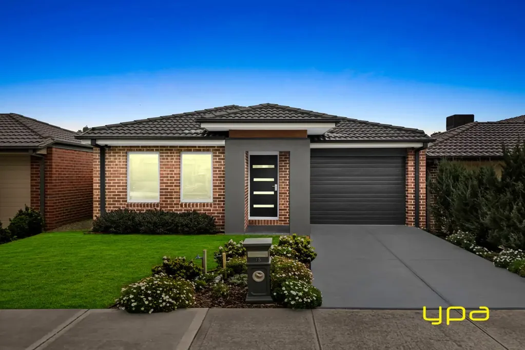 Cranbourne West 3Zimmer Charming Family Living with a Welcoming Backyard