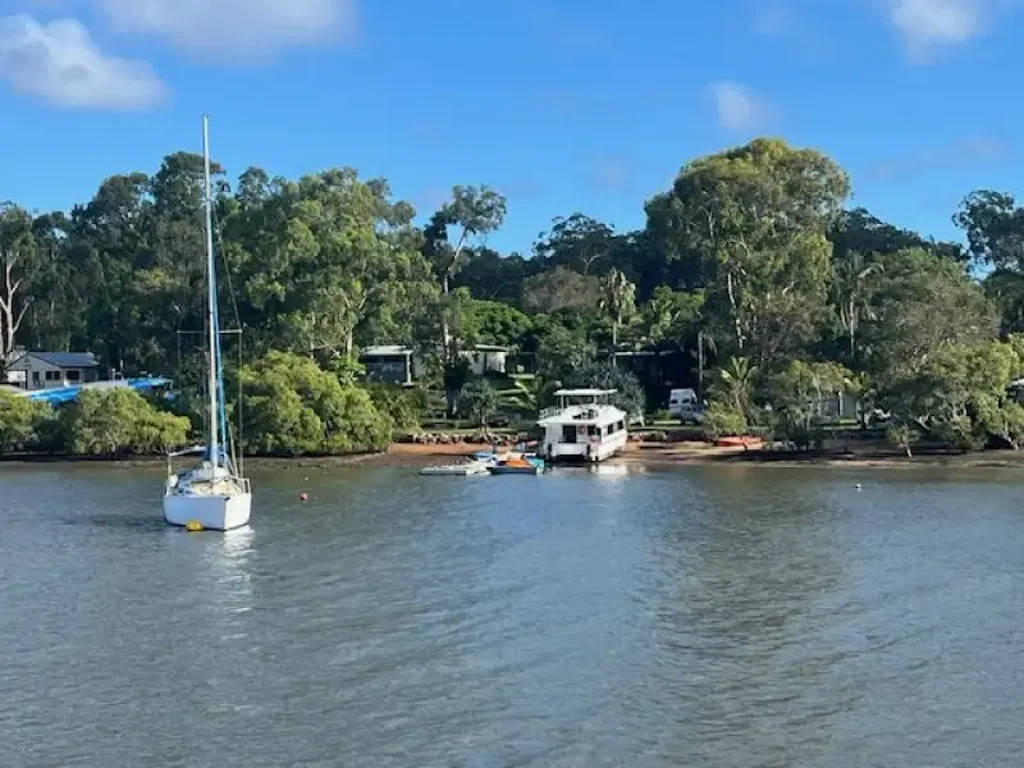 Russell Island 1房 海滨珍宝 60呎船艇停靠 浮动码头 45.8米海岸线 自由持有地 Russell岛核心 Waterfront Gold on Russell Island
