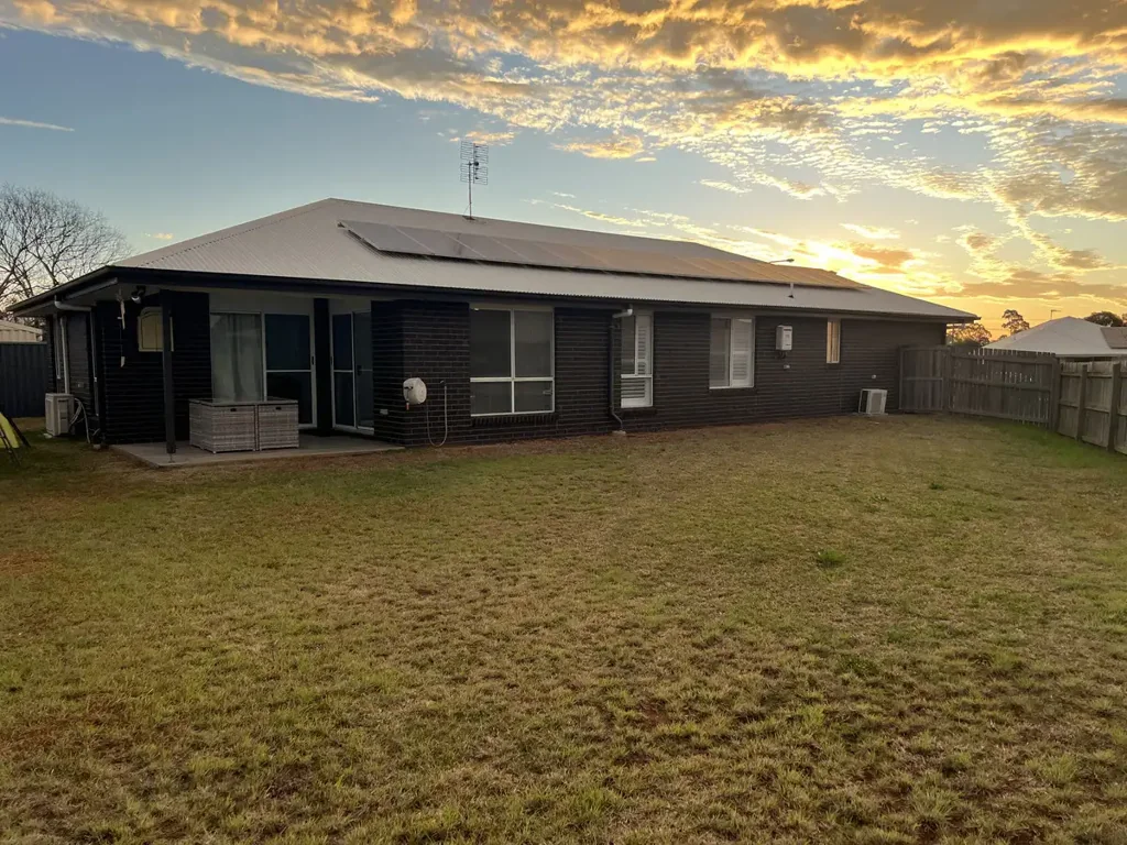 39 Murray Street, Oakey, QLD 4401