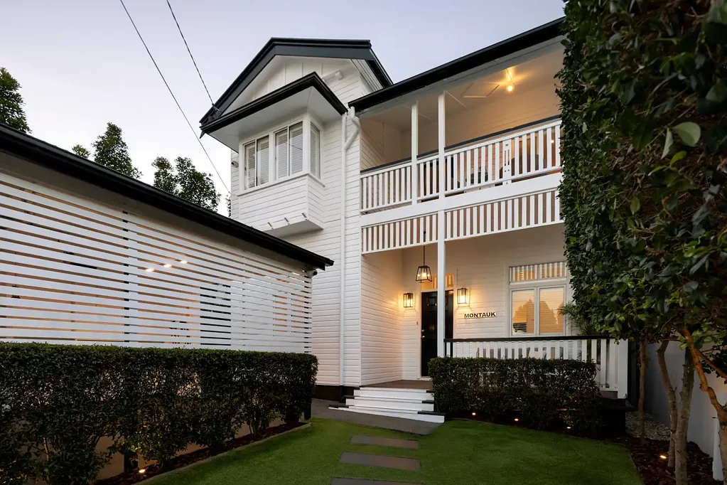 22 Wellstead Avenue, Coorparoo, QLD 4151