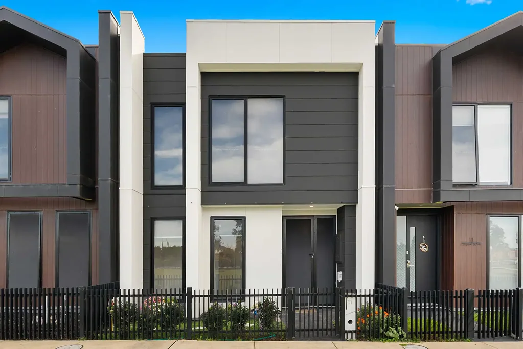 Mickleham 3Phòng ngủ Stylish Family Living with a Flexible Floor Plan in a Prime Parkside Location