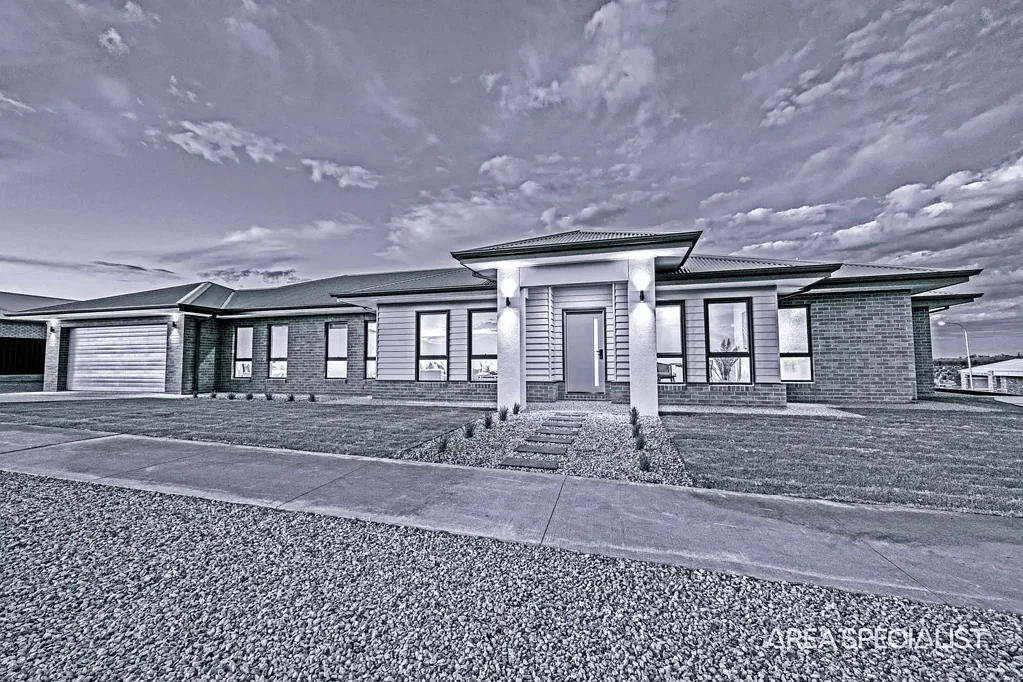 11 Woodside Drive, Gol Gol, NSW 2738