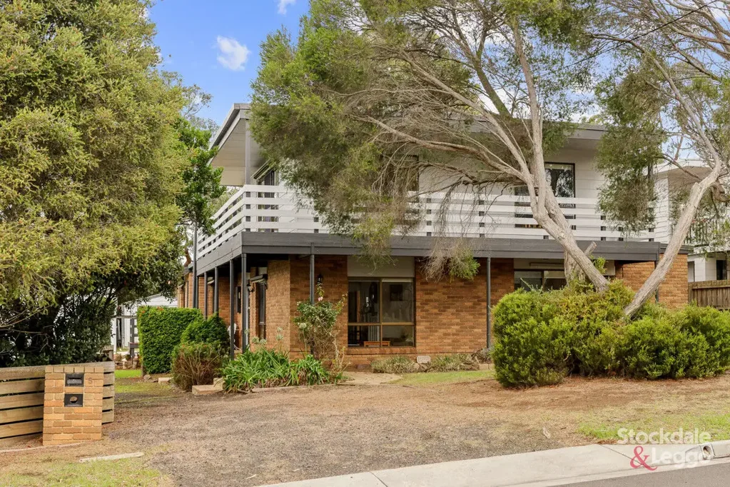 Cowes 4 Slaapkamer Rare Double Block in a Prized Position