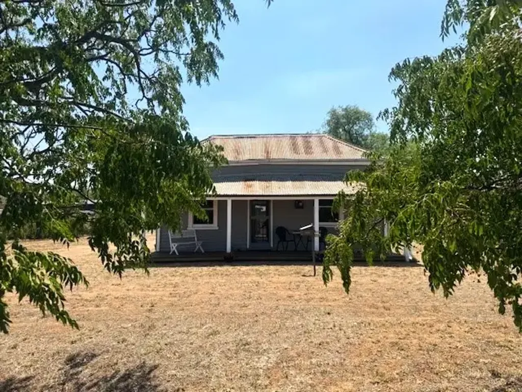 14 Burnes Street, Mathoura, NSW 2710