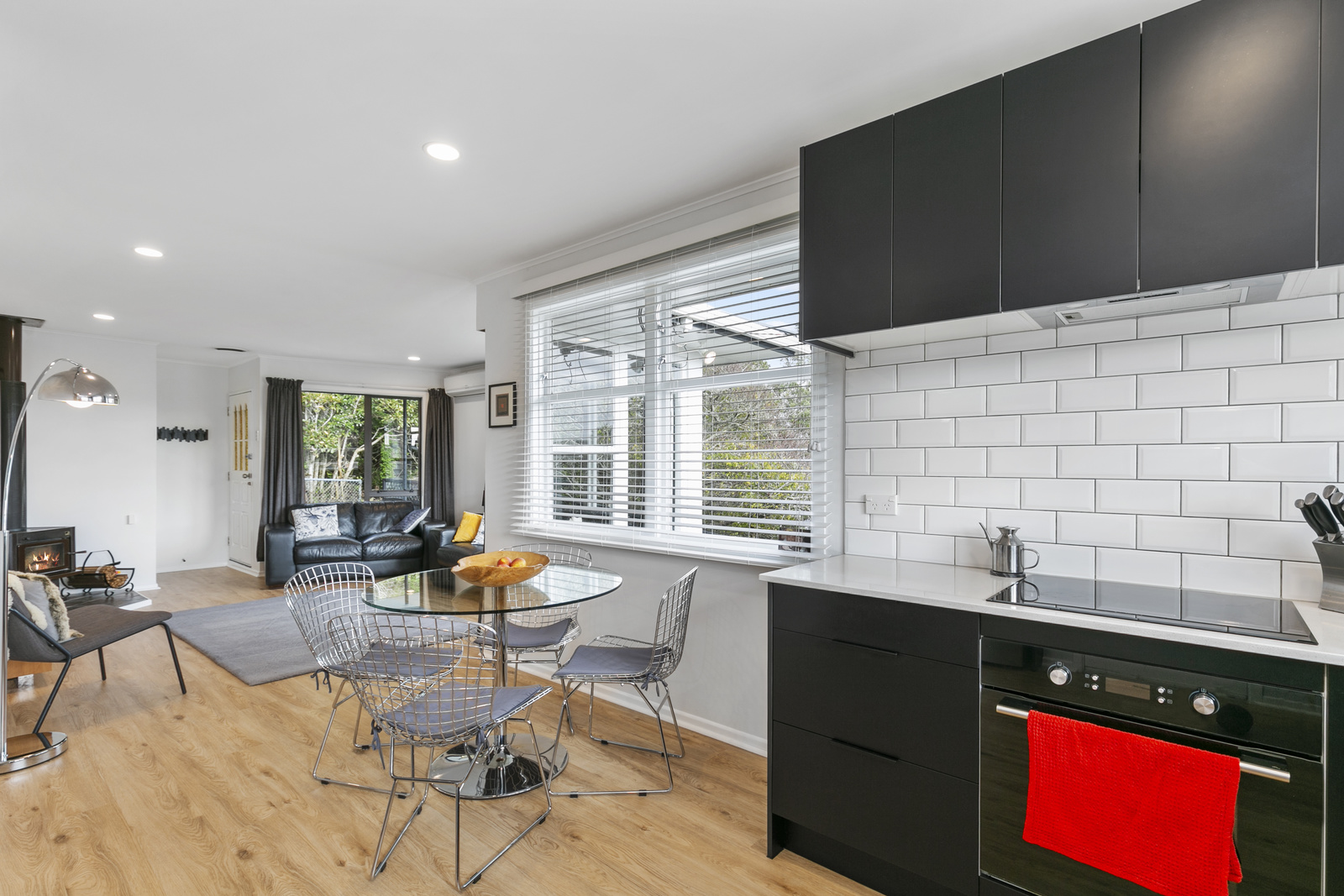 34 Beazley Avenue, Paparangi, Wellington, 3 Schlafzimmer, 1 Badezimmer