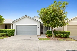 297/299 Napper Road, Arundel