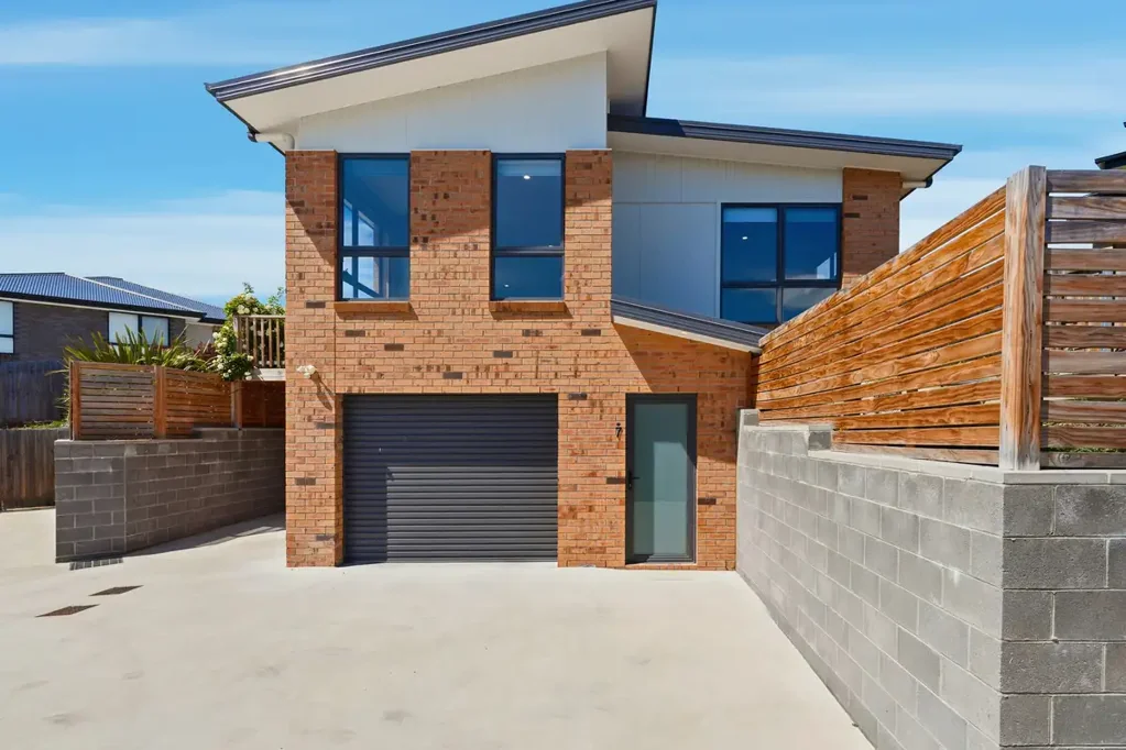 7/45 Ploughman Road, Howrah, TAS 7018