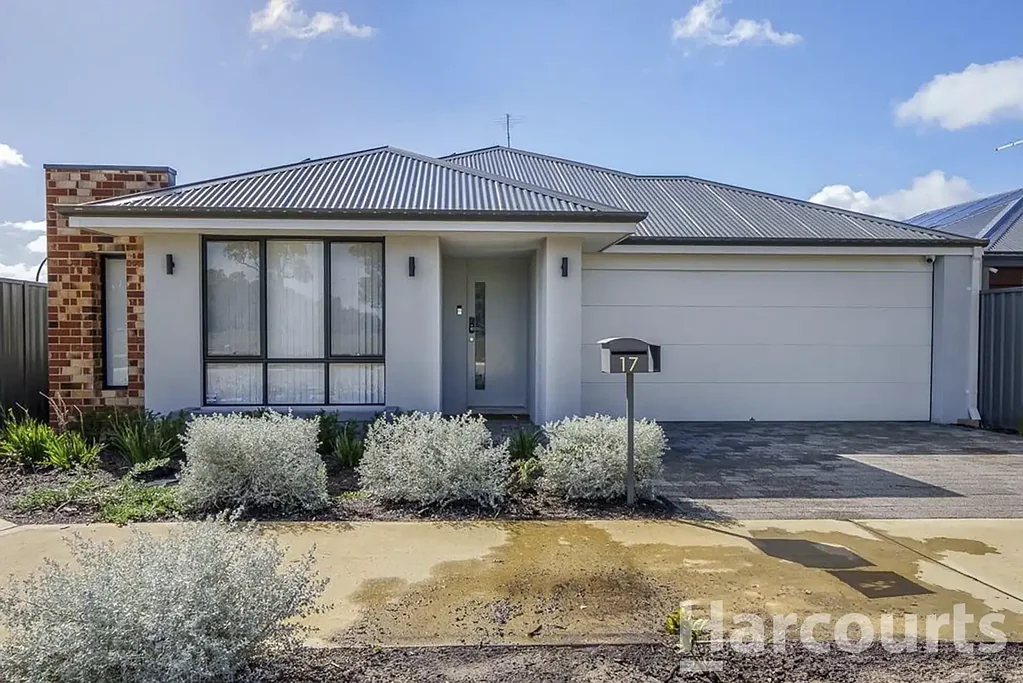 Spacious 4-Bedroom Family Home with Study in Sought-After Erskine