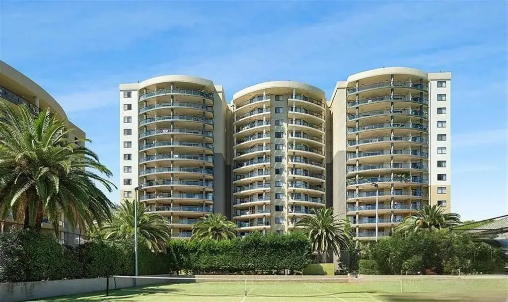 Spacious 2-Bedroom Apartment with Resort-Style Amenities