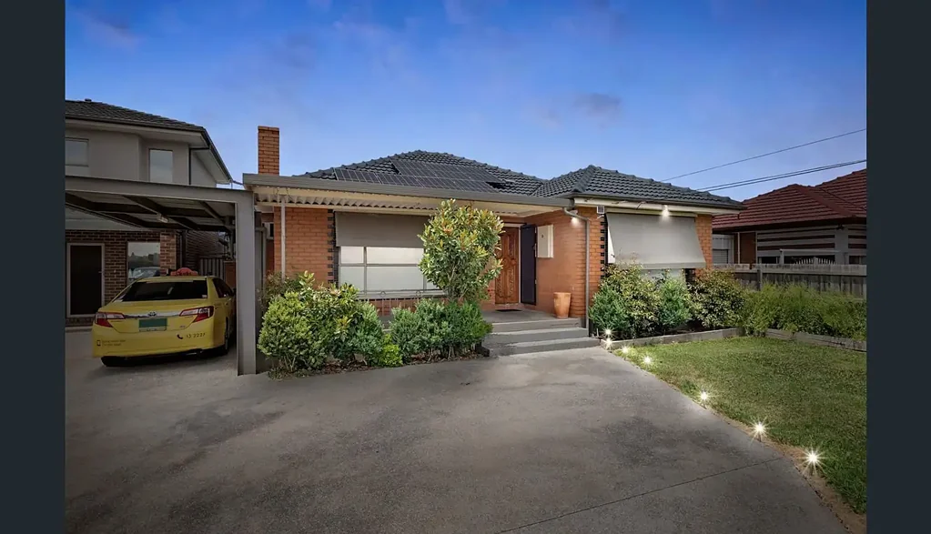 Lalor 3房 您的梦想家庭住宅正在 Lalor 等待着您！ Your Dream Family Home Awaits in Lalor!
