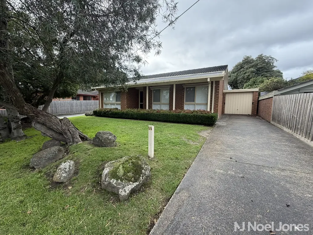 Charming Ringwood East Unit With Courtyard