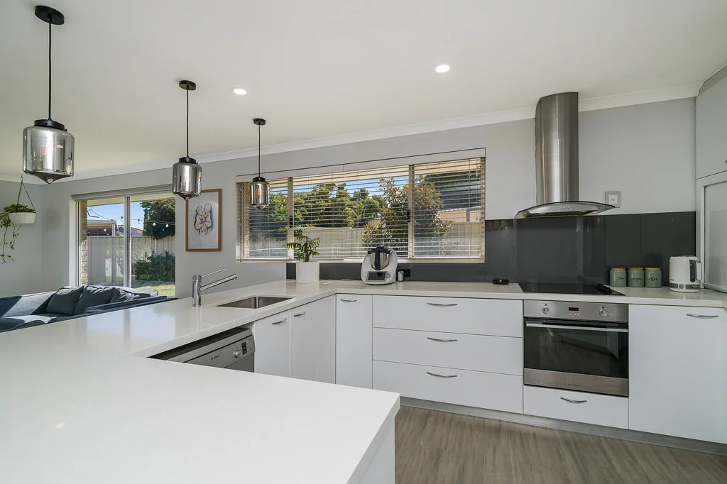 9 Binar Court, South Guildford, WA 6055