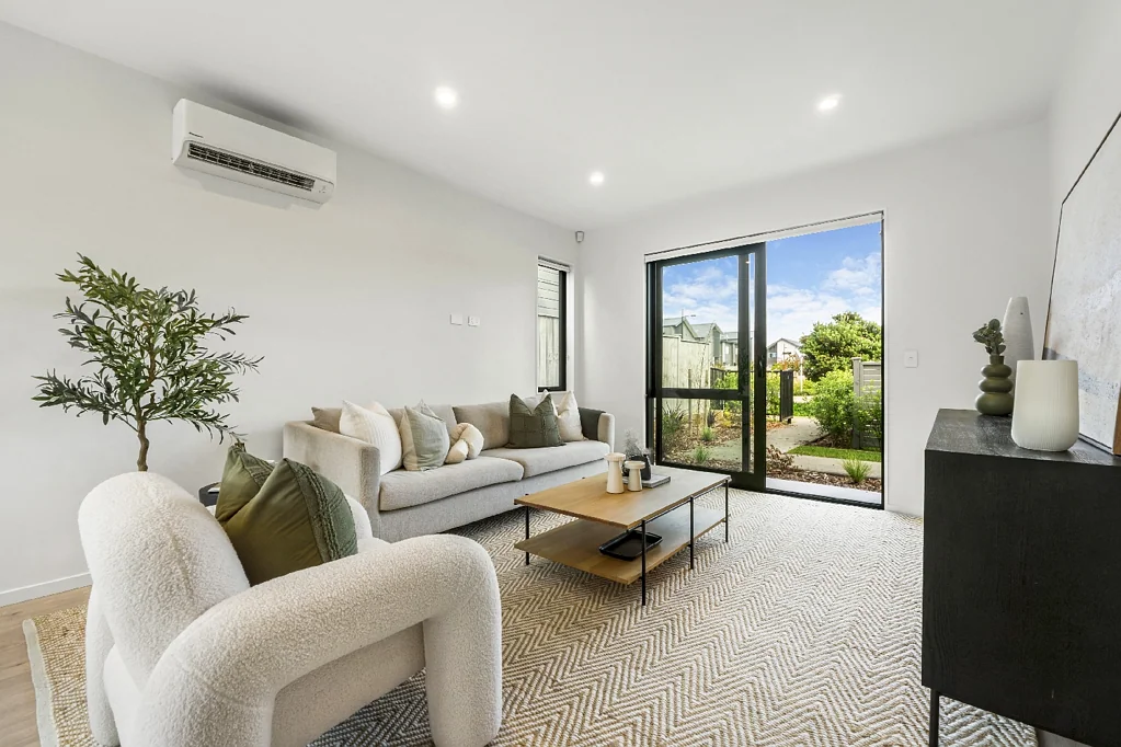 Karaka 5房  Spacious Outdoors, Ground-Level Bedroom