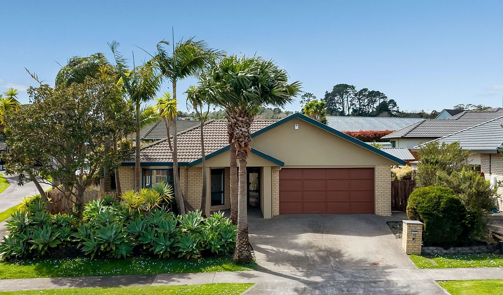 24 Moyrus Crescent, Dannemora, Manukau City, Auckland