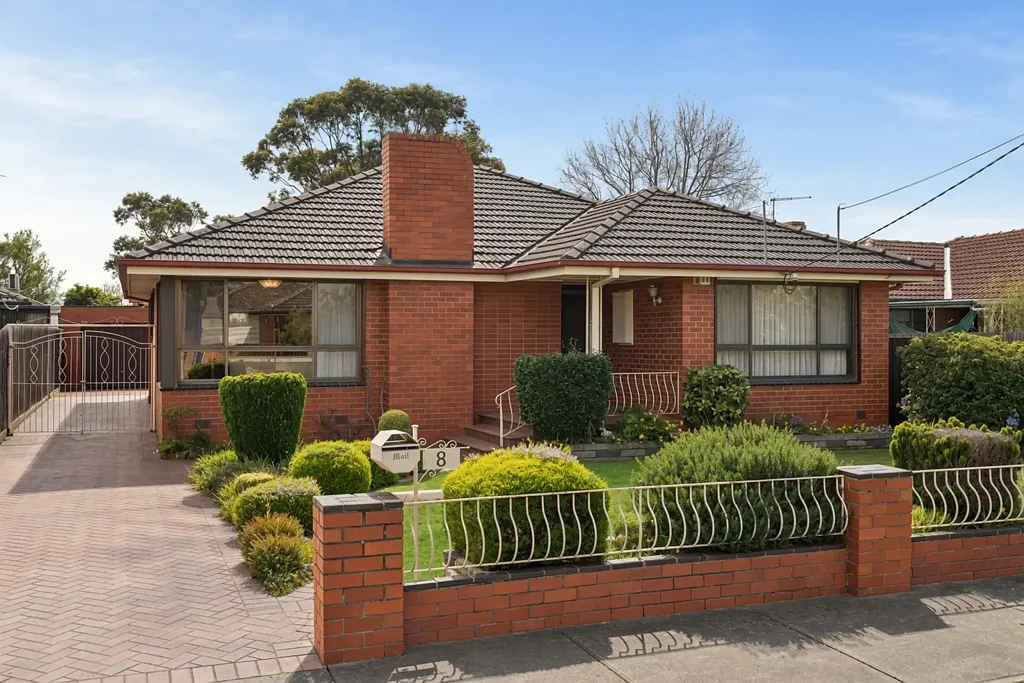 Reservoir 3બેડરૂમ Classic Brick Home with 608sqm Approx.