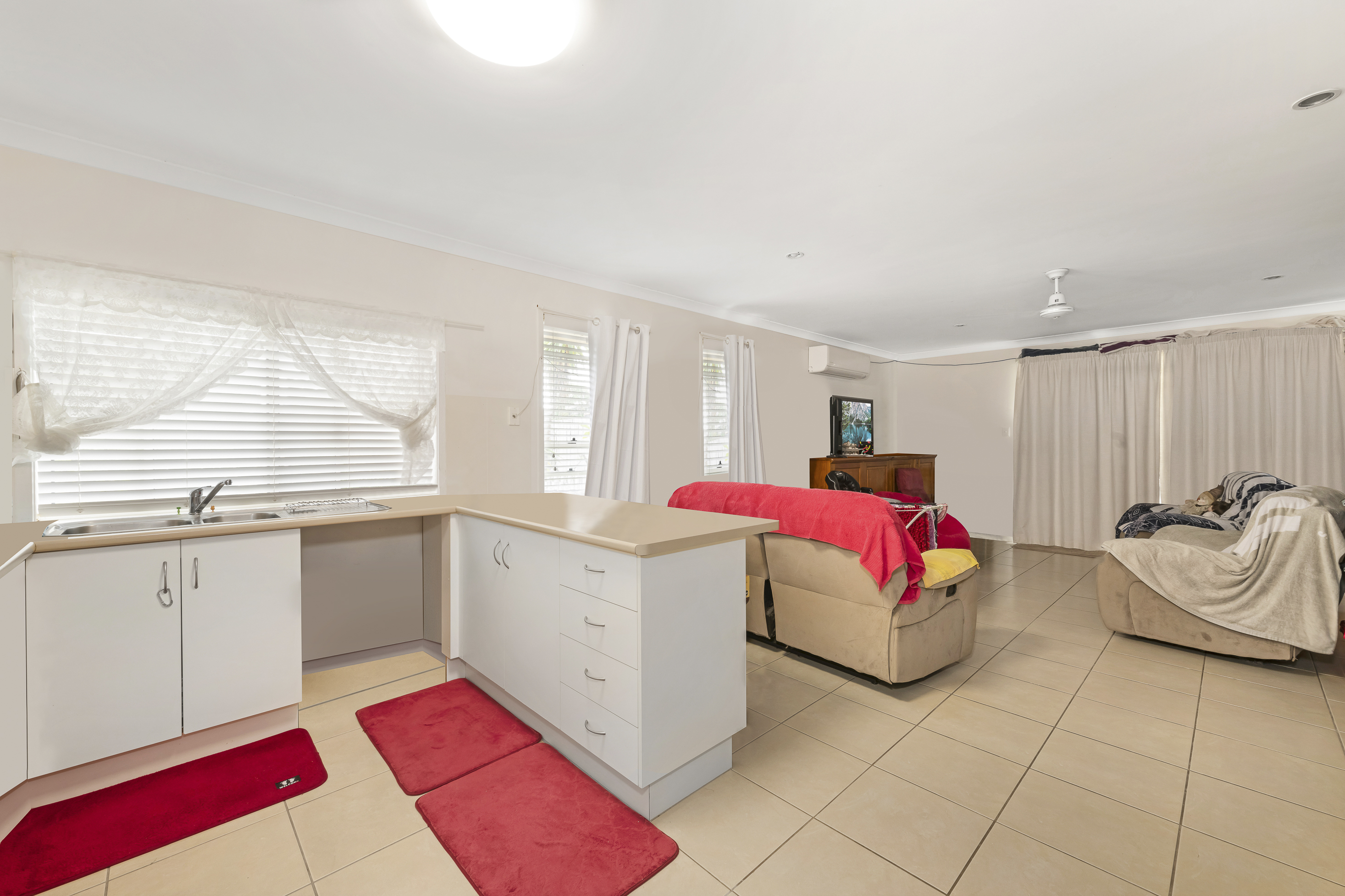 1 CYCAD CT, MOORE PARK BEACH QLD 4670, 0 chambres, 0 salles de bain, House