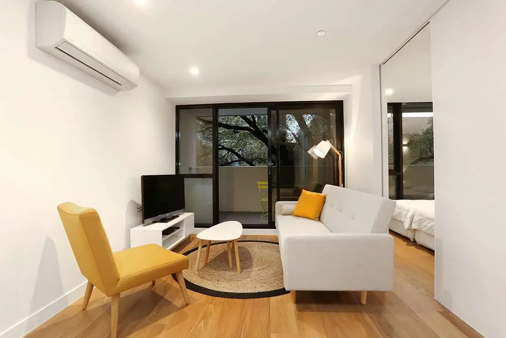 Modern 2-Bedroom Apartment for Rent in North Melbourne