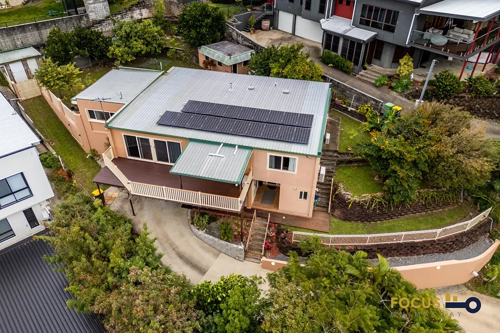 North Mackay 4房  DUAL LIVING - FAMILY HOME - GREAT LOCATION