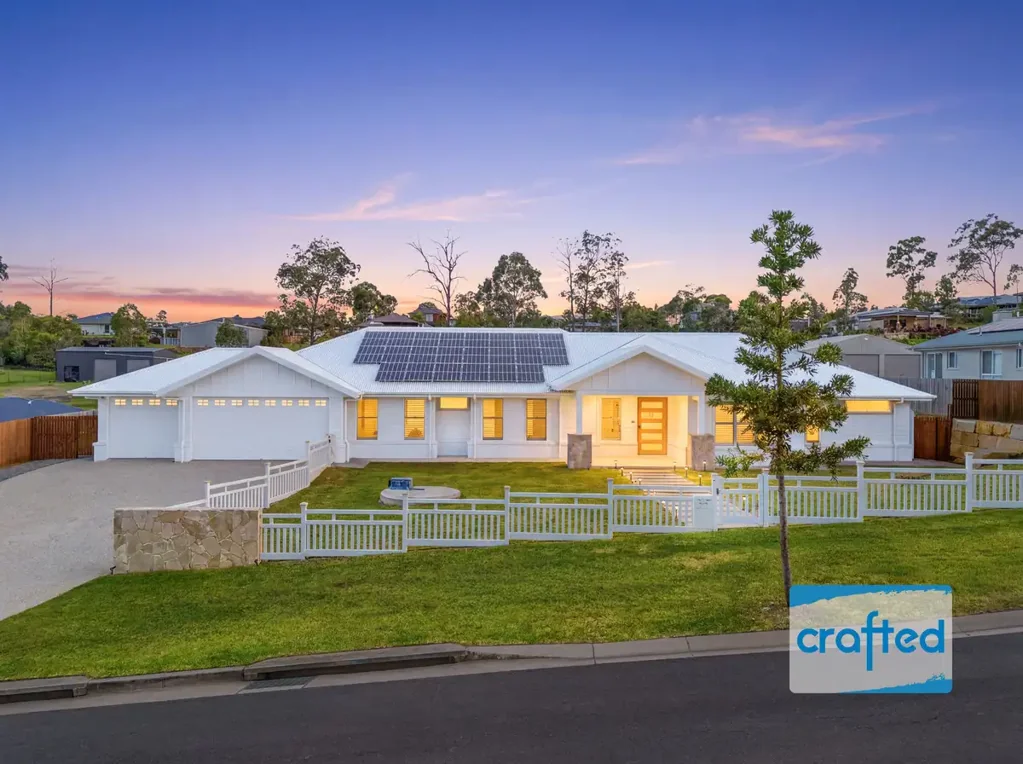 New Beith 5બેડરૂમ acreage life 🍃 | Welcome to — MONT  BLANC —  Built With Your Family In Mind + Pool + Huge Shed