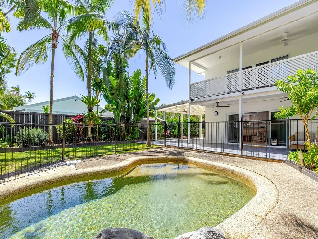 Port Douglas 3Habitaciones IMMACULATE TROPICAL LIVING AND NO BODY CORP!