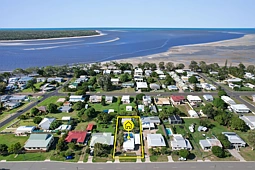 52 Howard Street, Burrum Heads