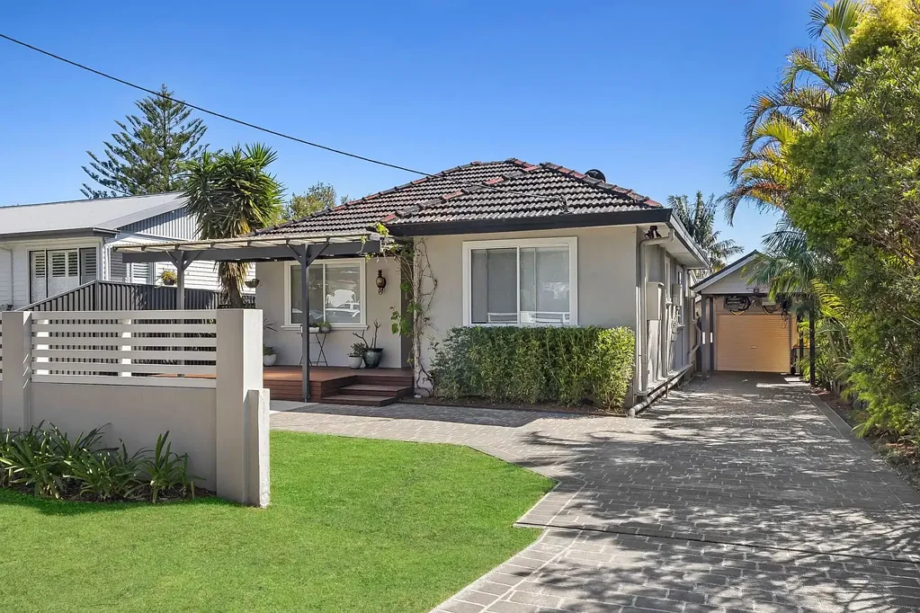 15 Crammond Boulevarde, Caringbah, NSW 2229