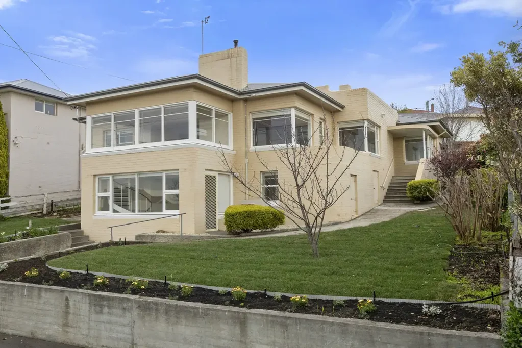 Furnished or Unfurnished Sandy Bay Home