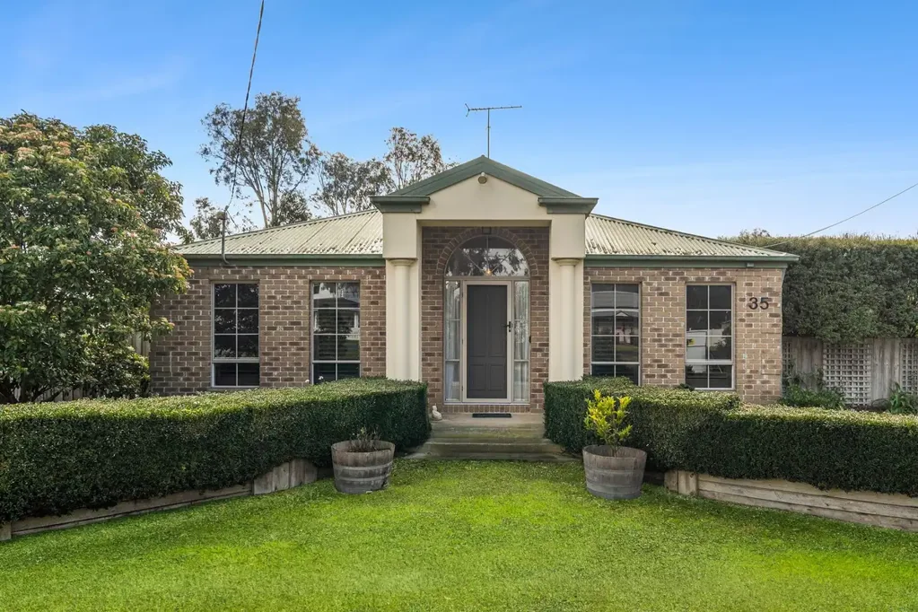 Inverleigh 4房  A Tranquil Oasis with Space, Privacy & Exceptional Versatility