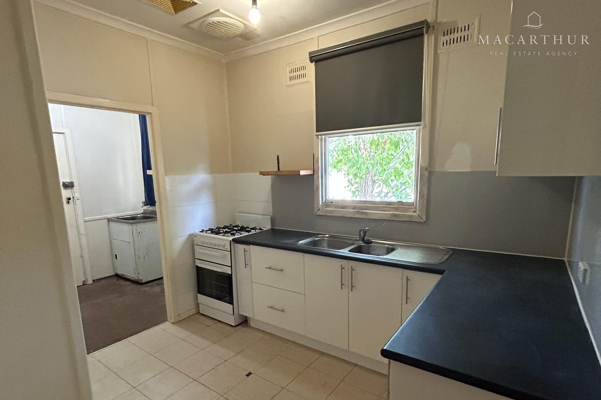 6 PHILLIP AV, MOUNT AUSTIN NSW 2650, 0 phòng ngủ, 0 phòng tắm, House