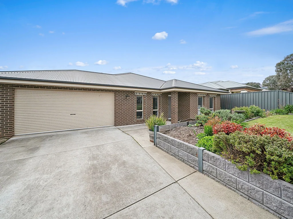 67 Mummery Road, Myrtleford, VIC 3737