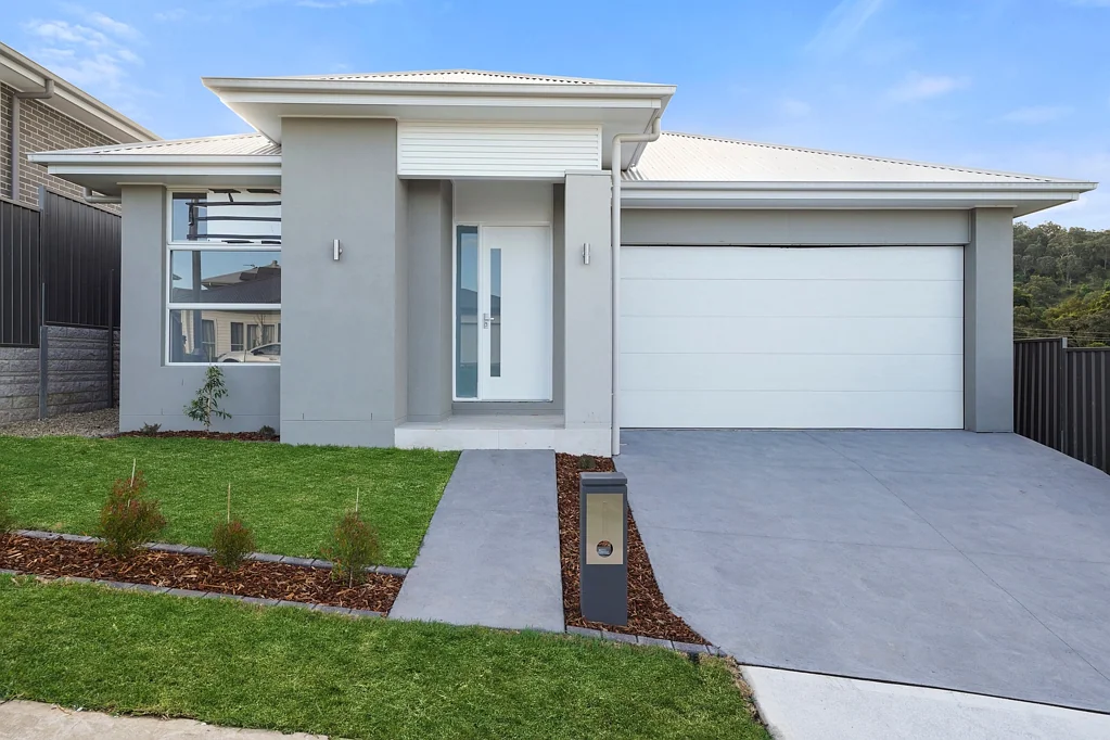 23 Cockatoo Crescent, Calderwood, NSW 2527