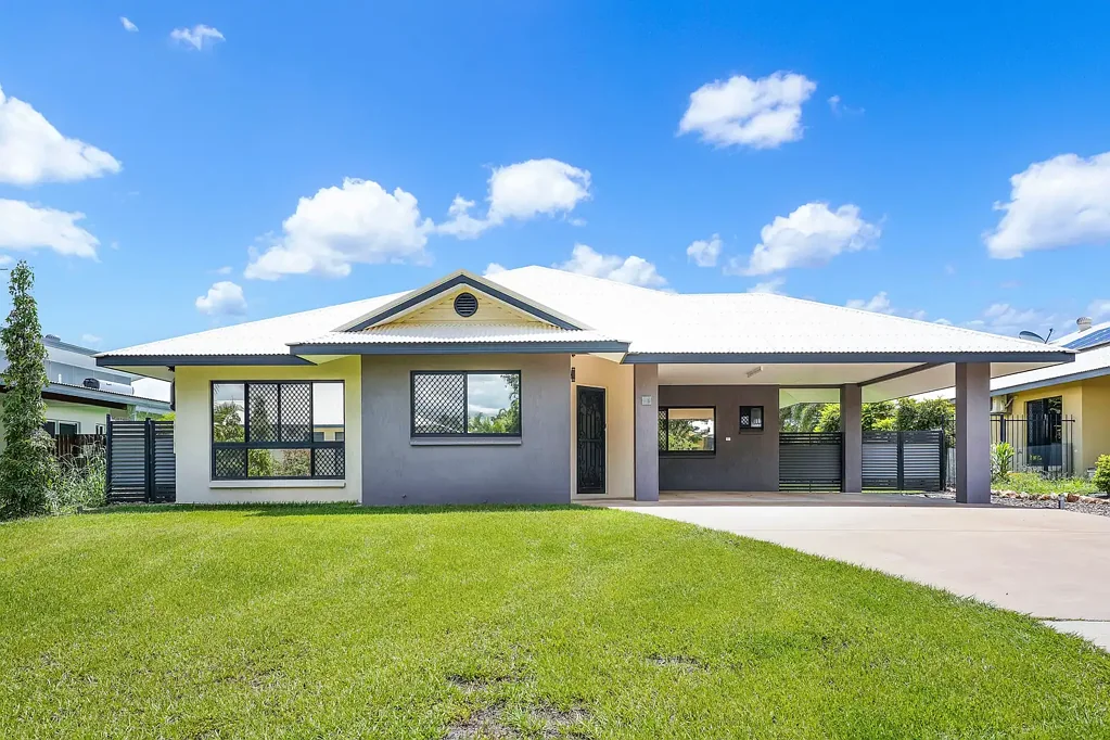 Spacious 5-Bedroom Family Home with Solar & Multiple Living Areas
