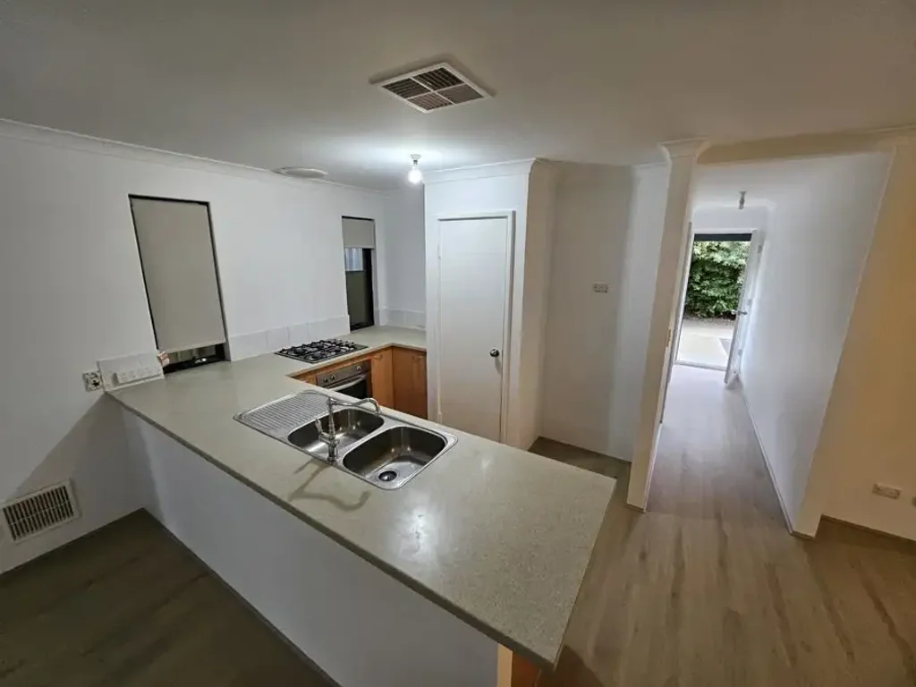 Carey Park 4Moenga Why wait to build when this Modern Family Living home with Style, Space, Comfort and Solar Panels Savings is ready to move into.