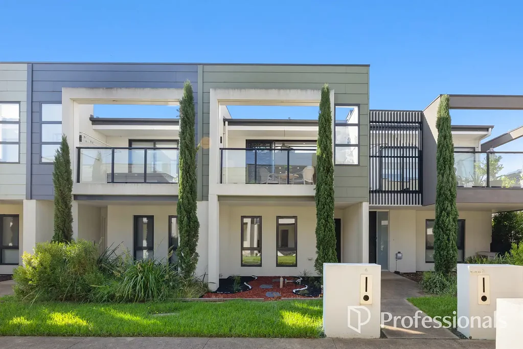 Keysborough 2침실 Designer Living with High Ceilings & Solar Battery Efficiency in Prime Keysborough