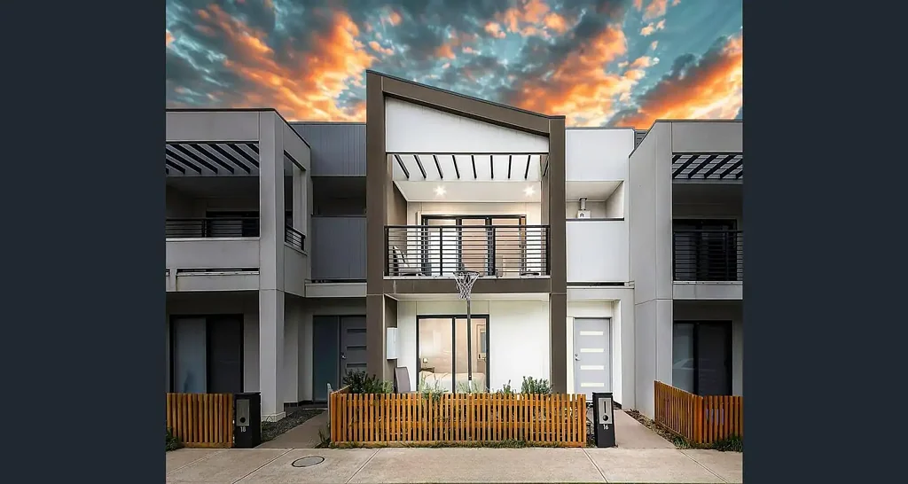 16 Lumeah Drive, Cranbourne West, VIC 3977