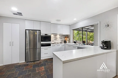 Kitchen - 53 Robert Street, Bulleen, VIC 3105