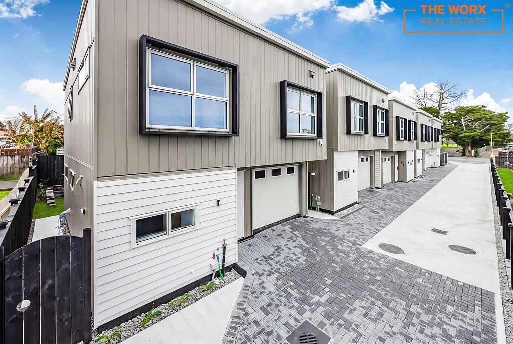 Manurewa 4Moenga LOT 5 - Corner Home with Extra Parking