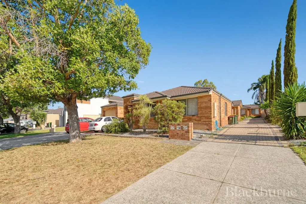 Charming Unit in Nollamara's Finest Locale