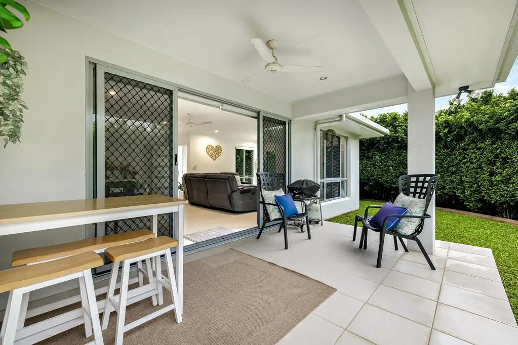 Redlynch 3房  Contemporary, Low-Maintenance Living in the Heart of Redlynch