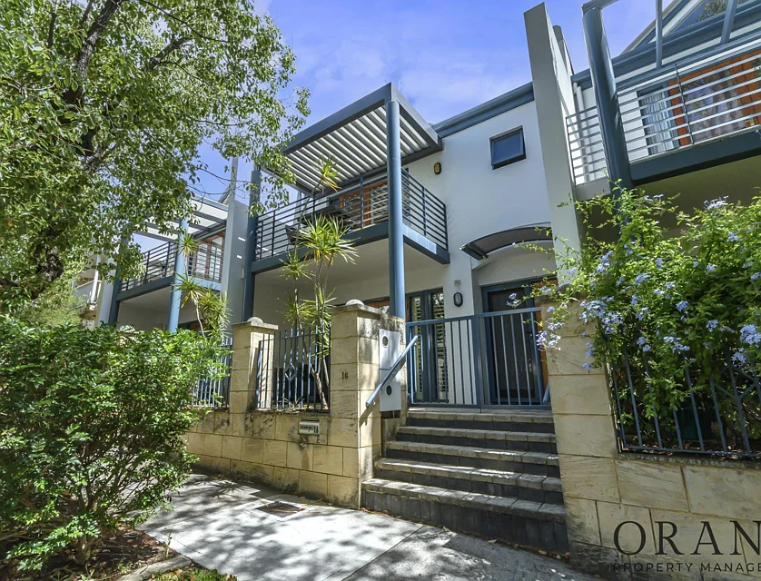 16 Constitution Street, East Perth, Perth CBD, 3房, 2浴, House
