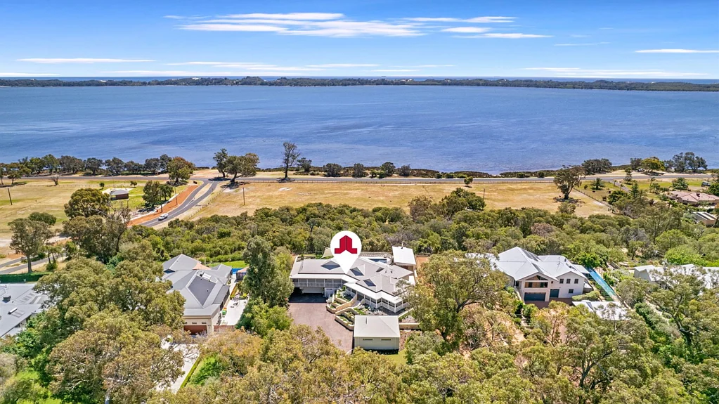 Leschenault 4Habitaciones Luxury Living Redefined: A Designer's Dream Home