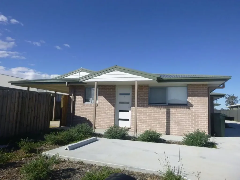 Spacious Duplex Living in a Quiet, Friendly Neighbourhood