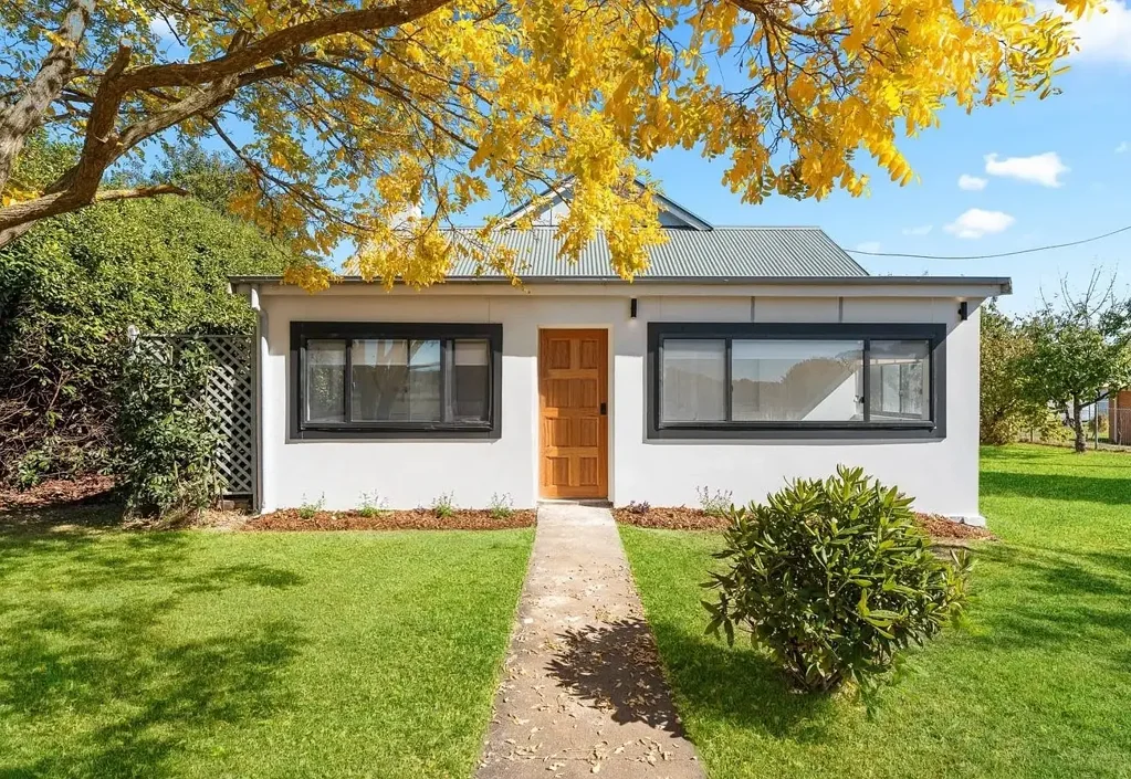 Newly Fully Renovated 4-Bedroom Family Home