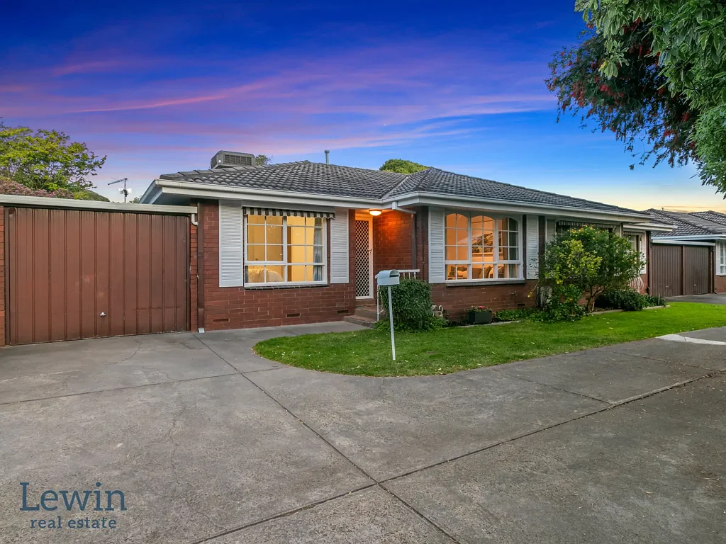 2/52 Fewster Road, Hampton, VIC 3188