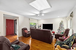 1/10 Jane Street, Berwick