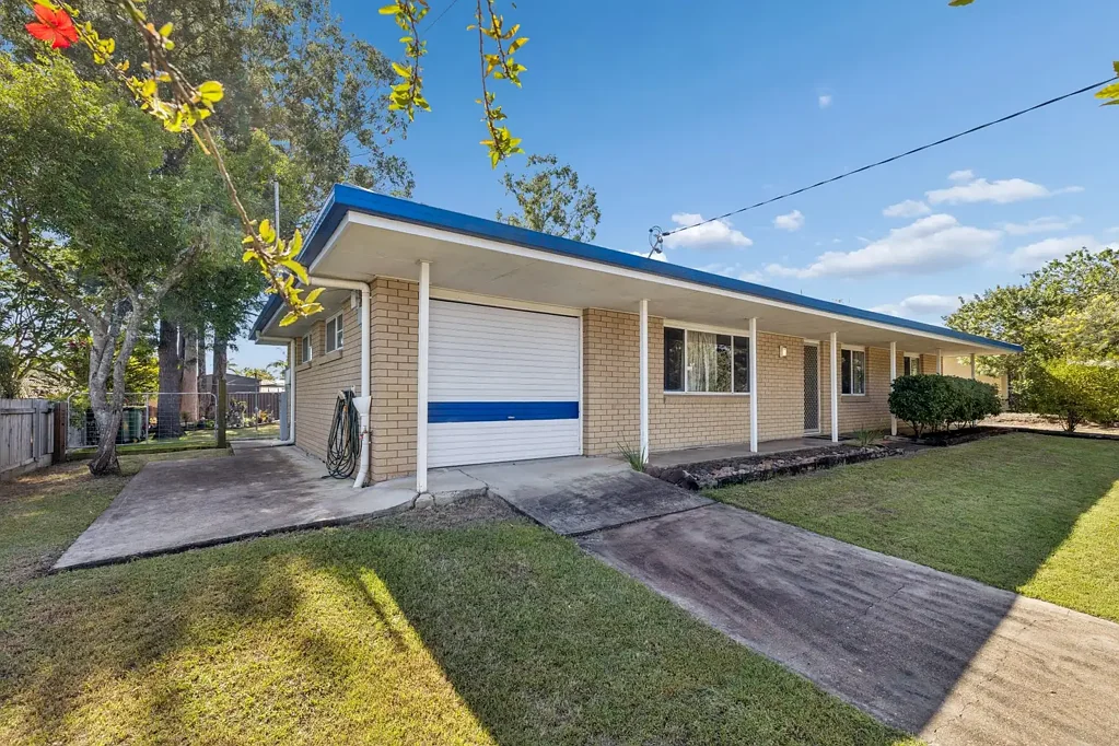 Redbank Plains 3Kwarto Family Home with Space, Versatility & Huge Potential on 1,047 m2 Block