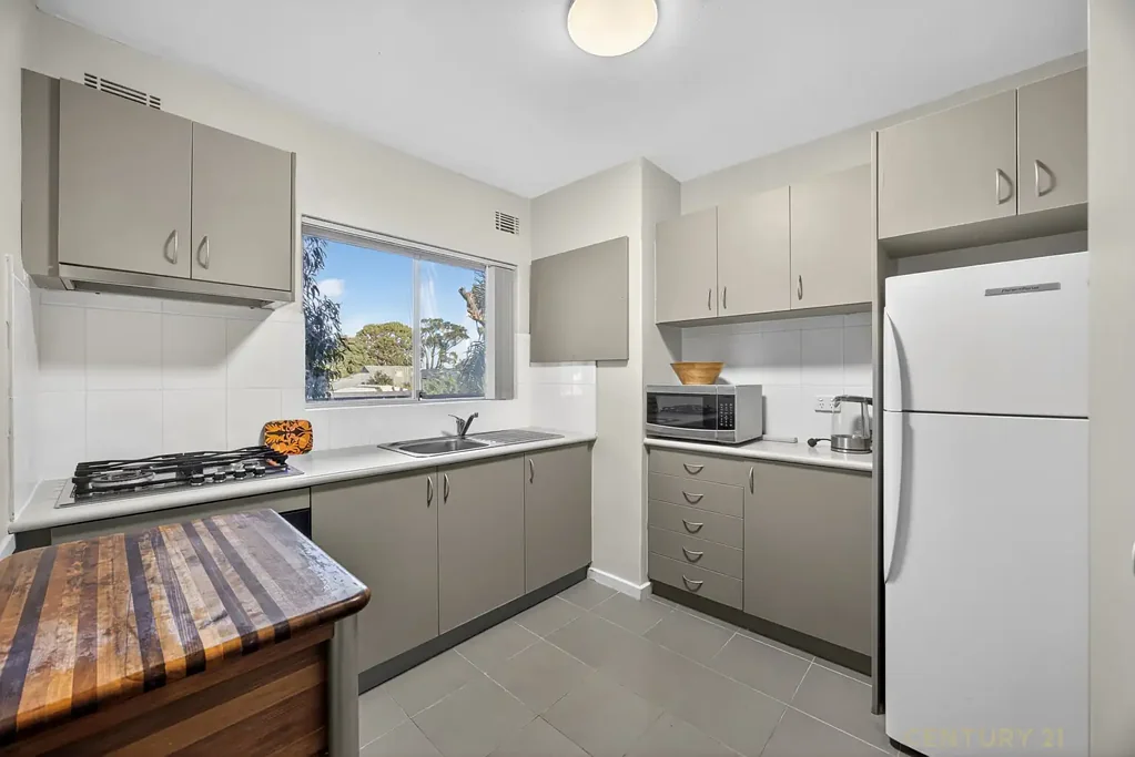 Spacious Furnished 3x1 Apartment in Prime Carlisle Location